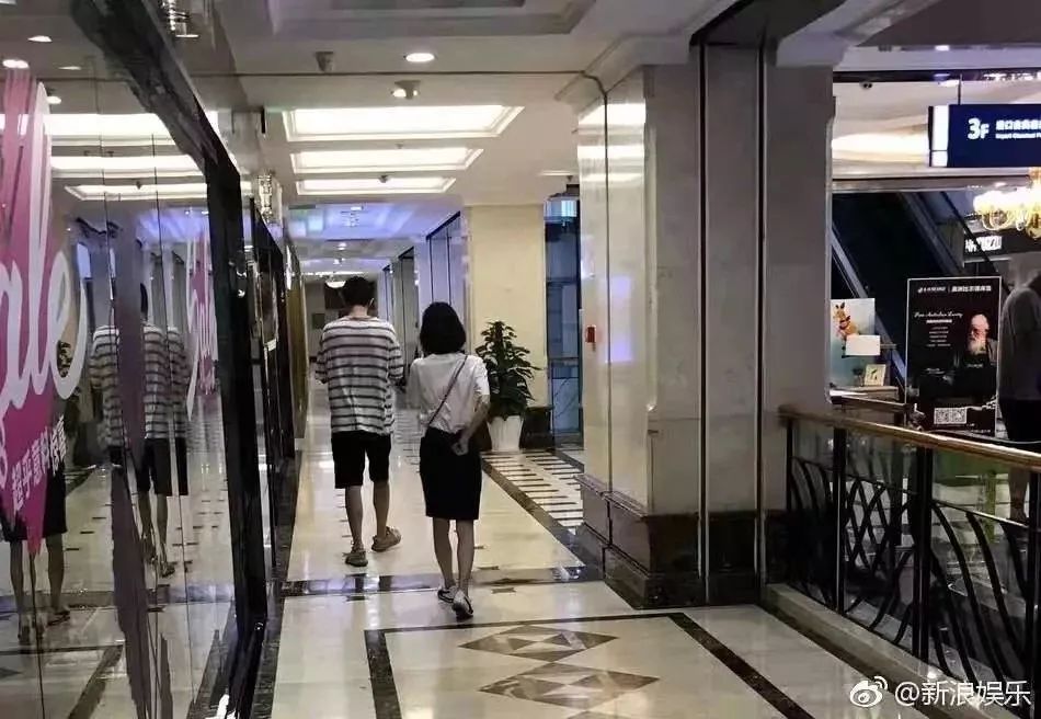 我还以为他俩好事将近…没想到这就分手了？