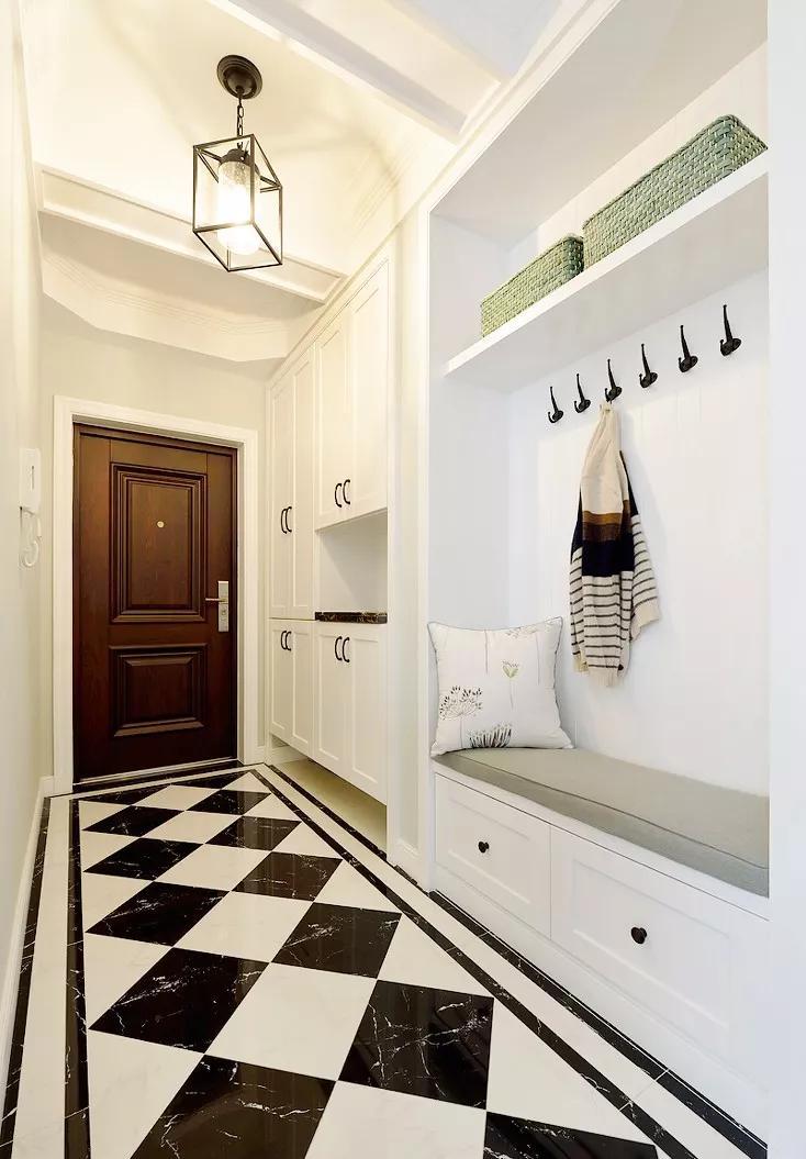 第一次参观朋友的新房,一进门,就看到一个玄关装修非常漂亮!