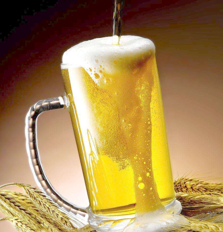 一杯白酒等于几杯啤酒?使用科学方法计算,网友:涨知识了!