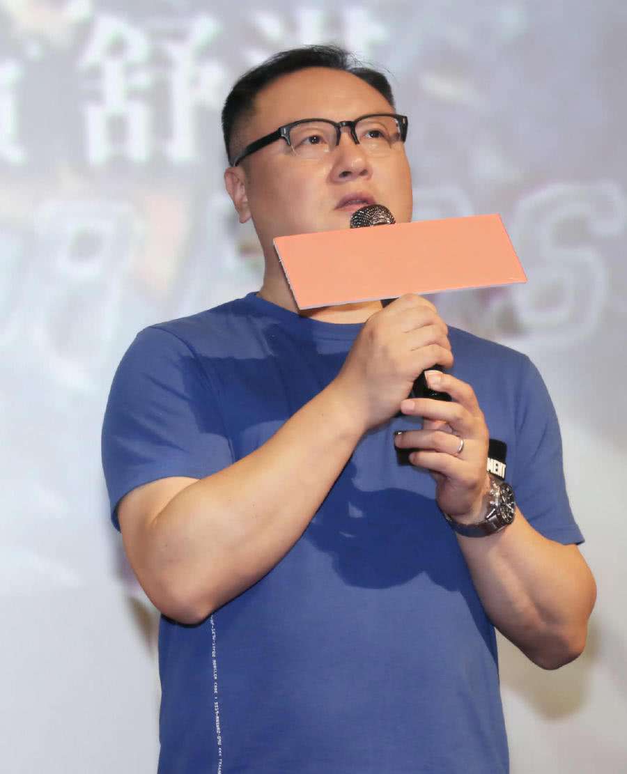 愈演愈烈,汪小菲向佐皆下场表态,鹿晗和滕华涛要不考虑拉个群?