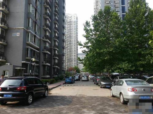 小区里的开车技巧，老司机分享小区行车注意事项