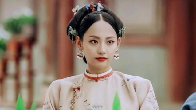 清宫装女星,周迅吴谨言杨蓉刘诗诗佟丽娅张嘉倪郑爽,谁倾国倾城