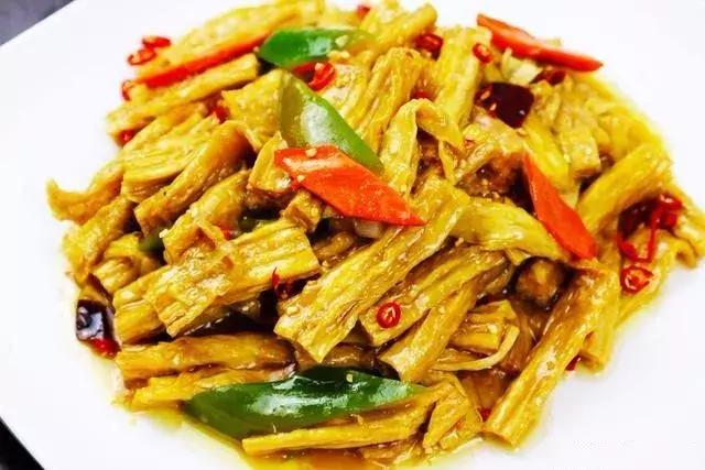 红烧腐竹这么做就不用下饭店了在家也可以口齿留香