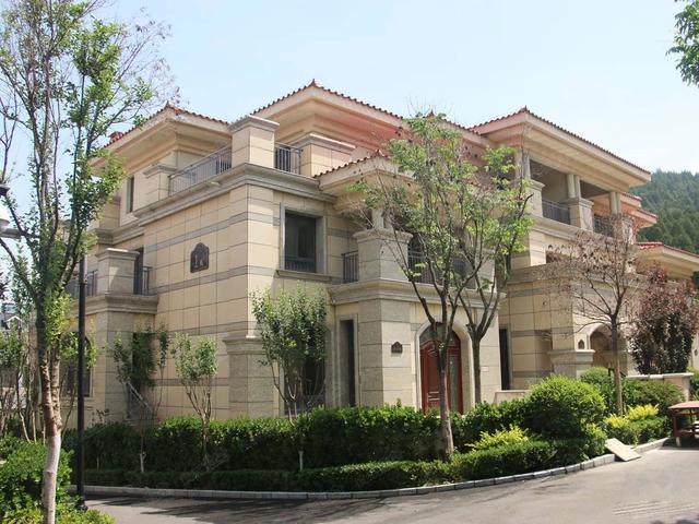 买别墅不如买花园洋房,家家户户有露台花园,两高两低房价也便宜