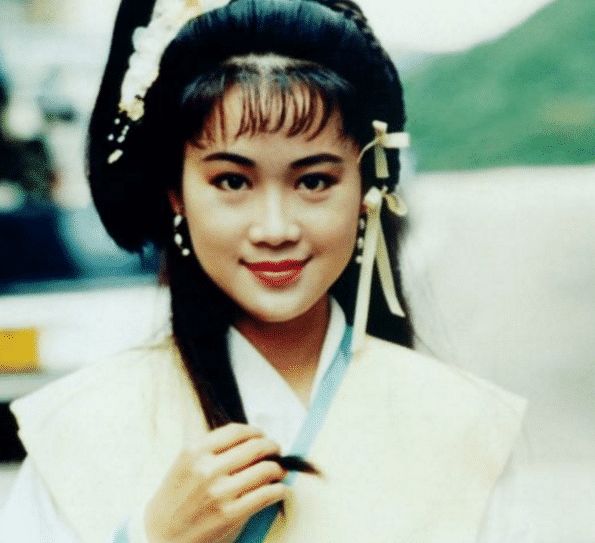 因工作长期戴头套导致脱发,丈夫曾在剧中殴打她|陈圆圆|梁小冰|头套