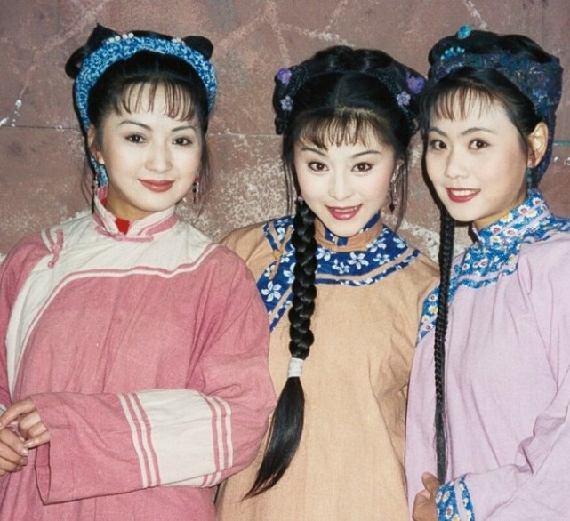 《还珠格格》的朋友肯定对柳青柳红兄妹俩相当