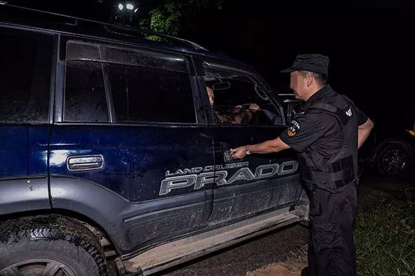 看完心惊胆战 云南德宏缉毒警:缉毒战斗现场比影视作品凶险百倍