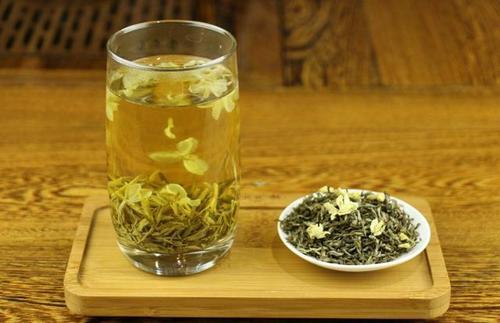 秋季养生喝什么茶?乌龙茶润喉,菊花茶降火,茉莉花茶提神效果好