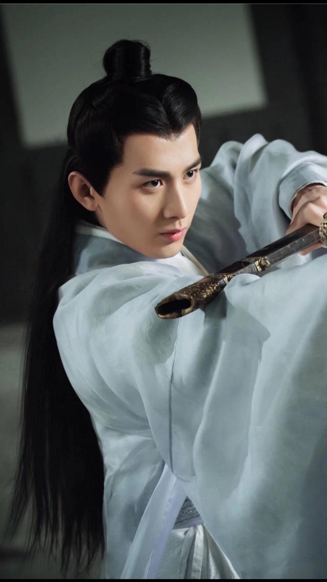 《诛仙青云志》最帅男配林惊羽,现在发展的都要超过李易峰了