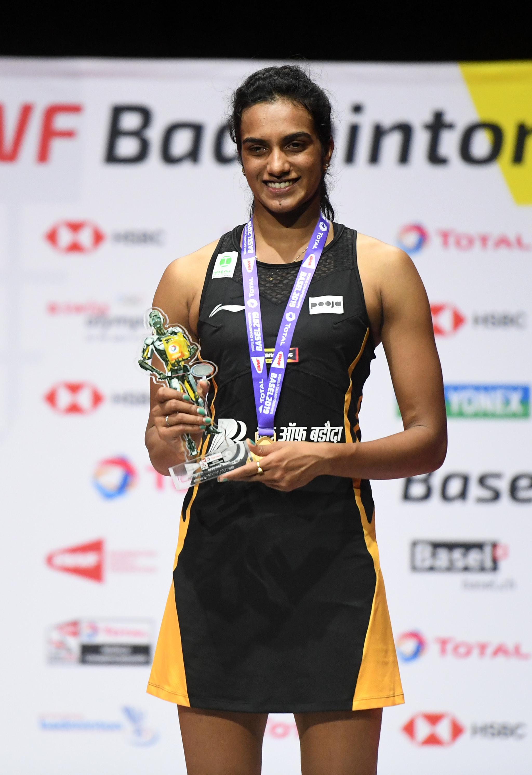 羽毛球世锦赛:印度选手辛杜女单夺冠