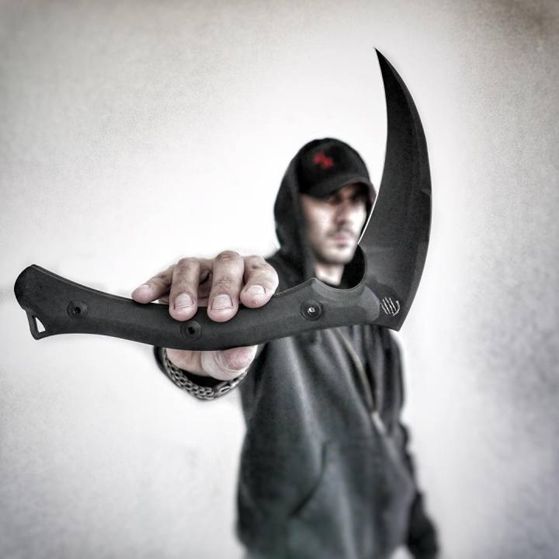 看似狂拽酷炫吊炸天实则中看不中用镰刀这玩意到底算不算武器