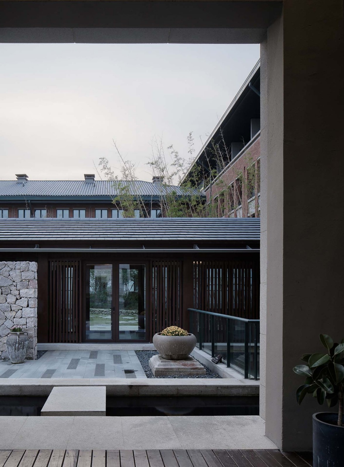 浙江大学国际联合学院(海宁国际校区)西区书院 / 浙江大学建筑设计