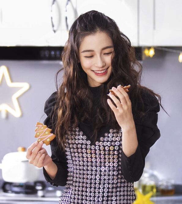 可盐可甜又复古泡面头造型中那位女星最美