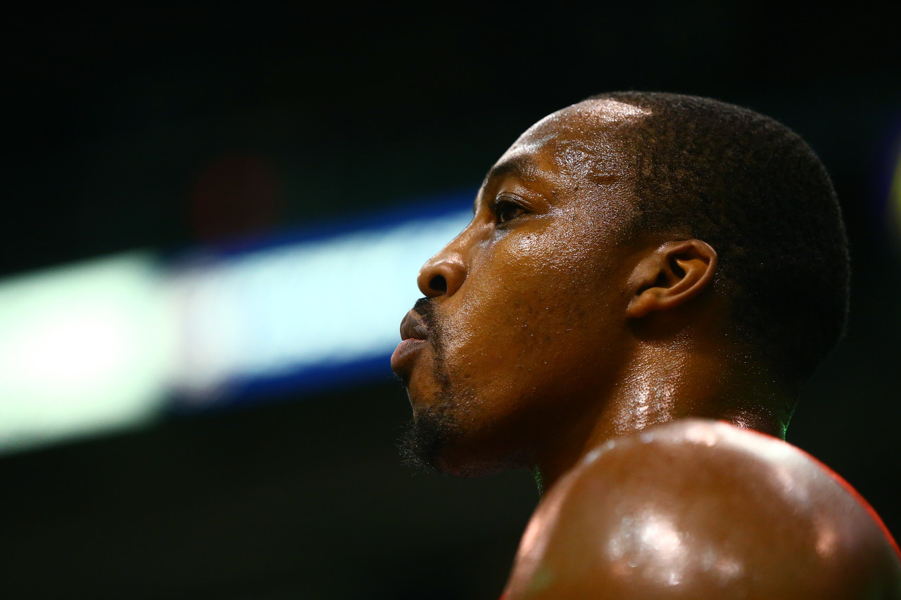 灰熊官宣和霍华德完成合同买断澄清期过后将加盟湖人