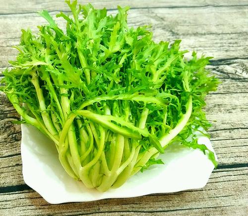 吃以下蔬菜,清热排毒,补充营养,早吃早好|排毒|槐花|苦菊_新浪新闻