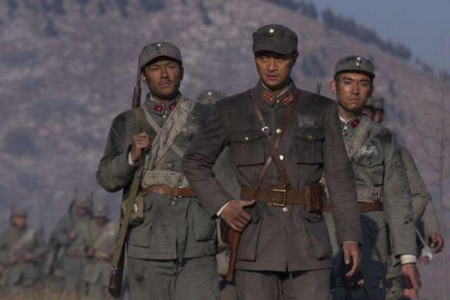 他是川军总司令,治军方法令人啼笑皆非,抗战时期却成铁血之师