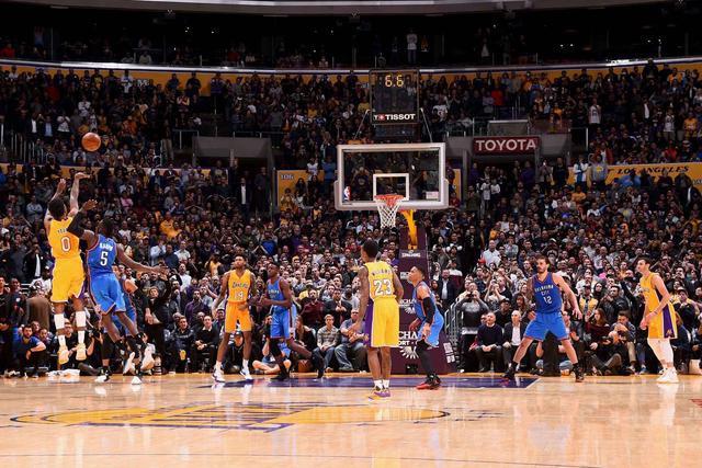 nba比赛中奇葩的绝杀,他最骚来了个反向绝杀