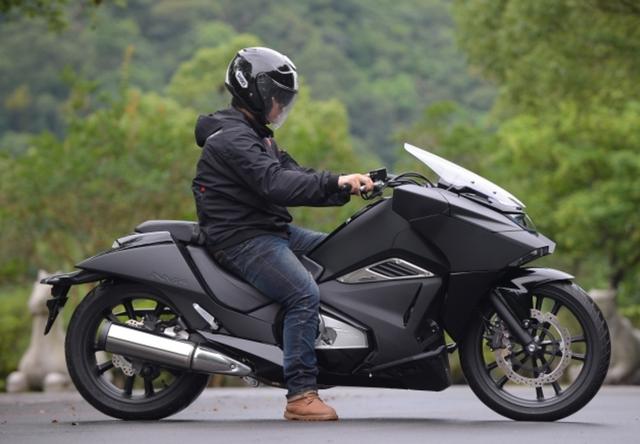 本田全新跨界车mn4!双缸水冷8气门发动机,湿式离合器54匹马力