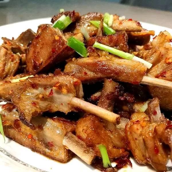 干煸孜然小羊排仔姜牛肉丝家常溜肝尖的做法