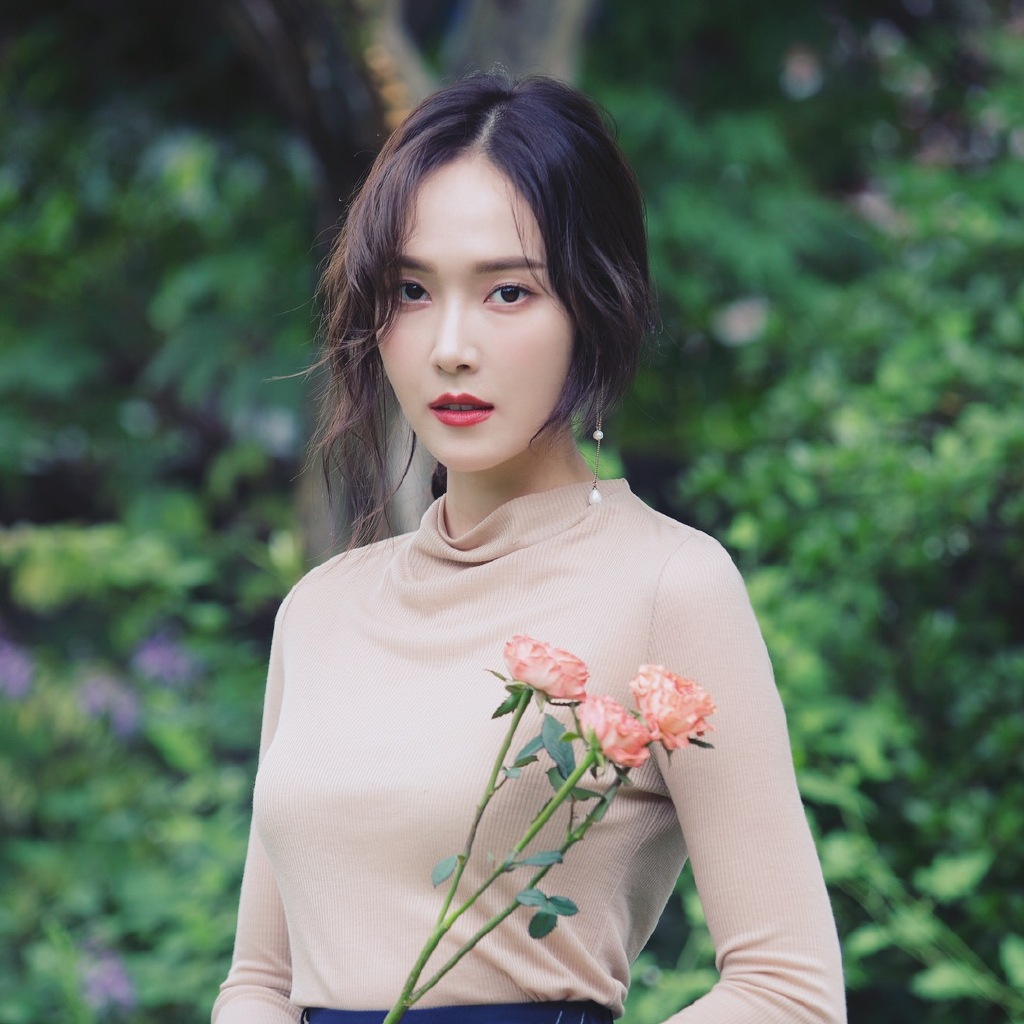 新湃传媒回应合约纠纷,拿仲裁判决书说话,否认拖欠郑秀妍报酬