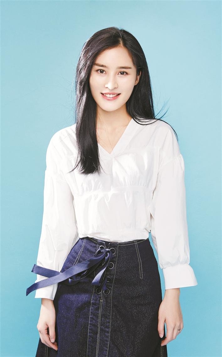 面点王特约深晚悦读女郎