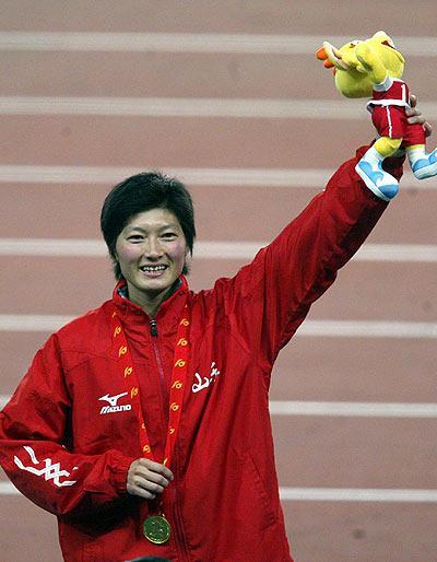 雅典奥运会田径女子10000米跑金牌获得者邢慧娜