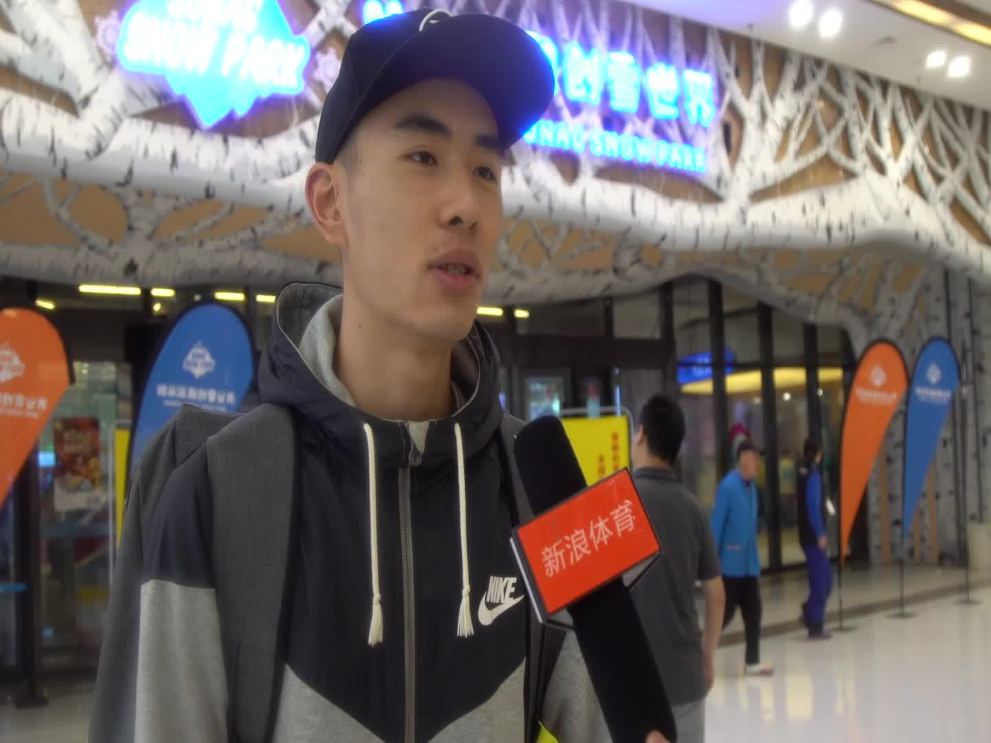 视频-男子双板季军张鹏宇:夏季参赛感觉很新颖