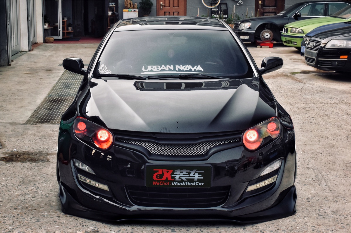 花15万买辆国产车再花20万去改装,荣威550展示出其独特魅力