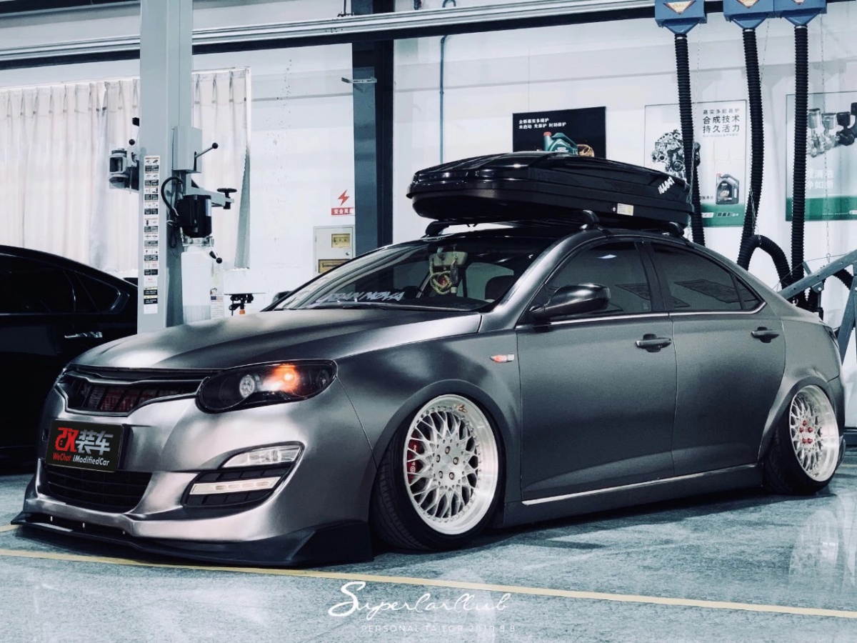 花15万买辆国产车再花20万去改装,荣威550展示出其独特魅力