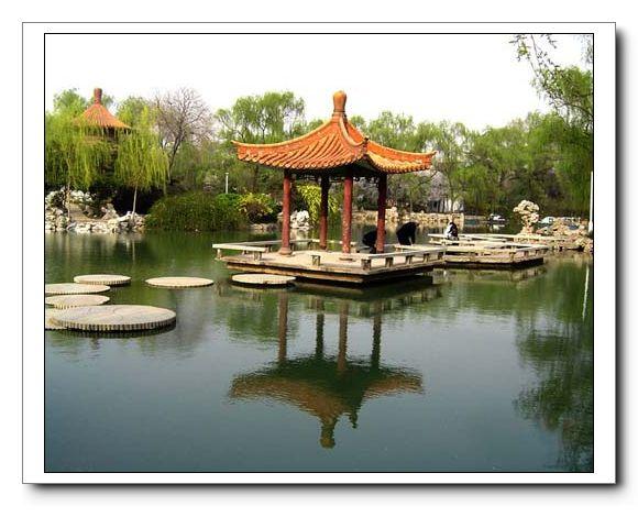融古今园林为一体的特色公园洛阳西苑公园
