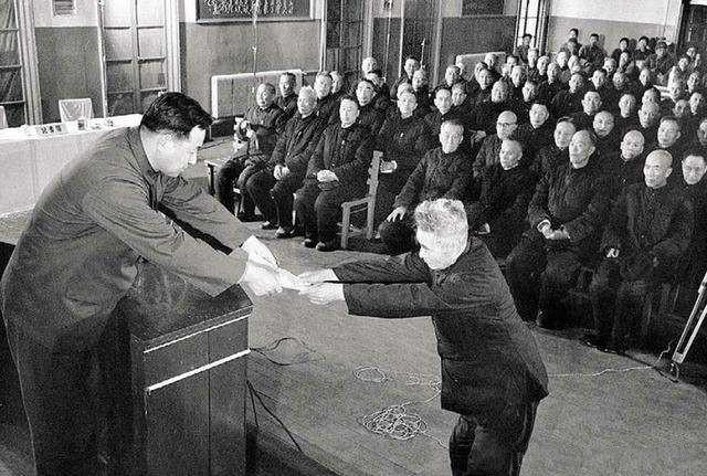 功德林战犯都读什么书杜聿明研究果树栽培这位名将却因书挨批