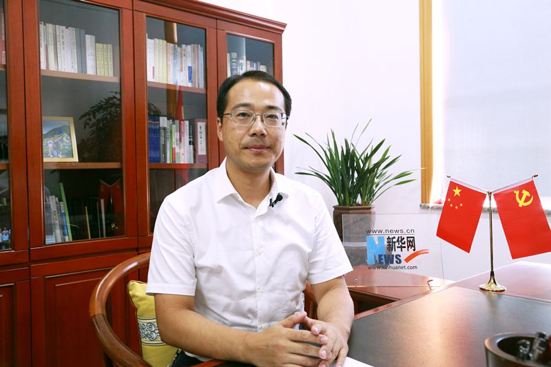 开化县委副书记,县长鲁霞光: 持之以恒擦亮"根雕"金名片