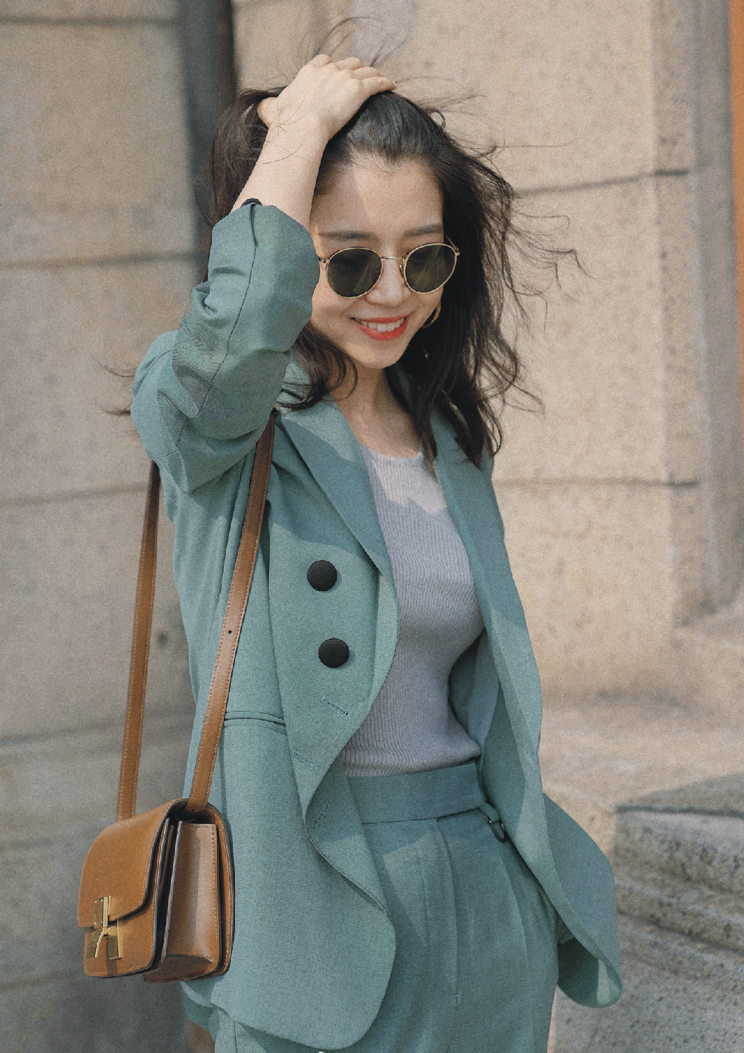 时尚博主三木新穿搭让彩色服饰装扮这个初秋照着穿搭你也美