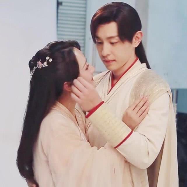 导演李秉光去世,仅一人悼念,杨紫邓伦不知情|香蜜沉沉烬如霜|夏志远