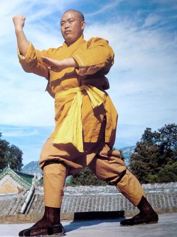 少林寺释永信练功照片曝光,拳迷:少林寺72绝技你练成了多少