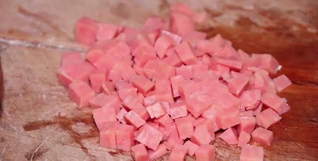 正宗炒面片家常做法,教你这样揪面片,每次都能吃2大碗|炒面|面片|蒜片_新浪新闻