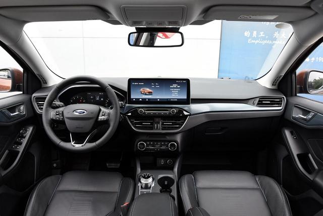 加高版福克斯很好开吗？福克斯Active值不值得买