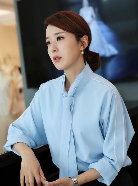 《最美的安排》开播 颜丹晨实力诠释双生姐妹花