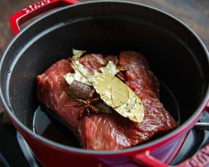 干果机不仅能做水果干还能做出正宗的内蒙牛肉干可别浪费了