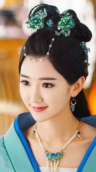 毛晓彤不仅李常茹惊为天人,各类古装美出新高度|毛晓彤|神雕侠侣_新浪