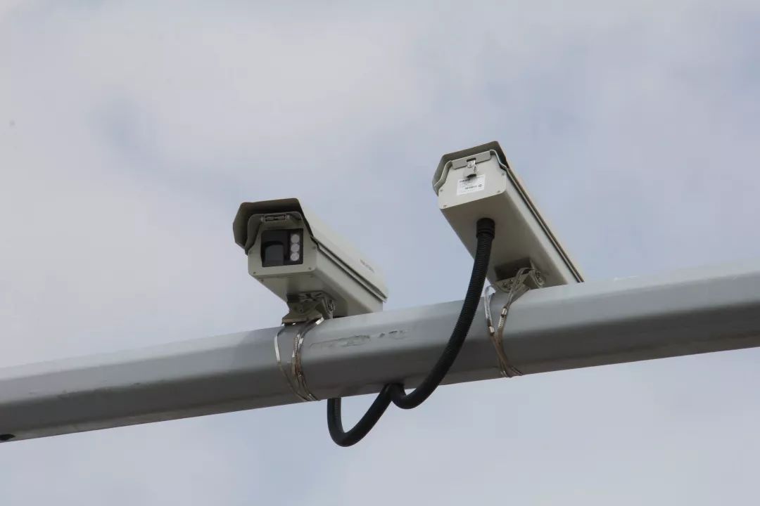 曲靖这个地方新增电子警察及电子监控设备抓拍交通违法行为