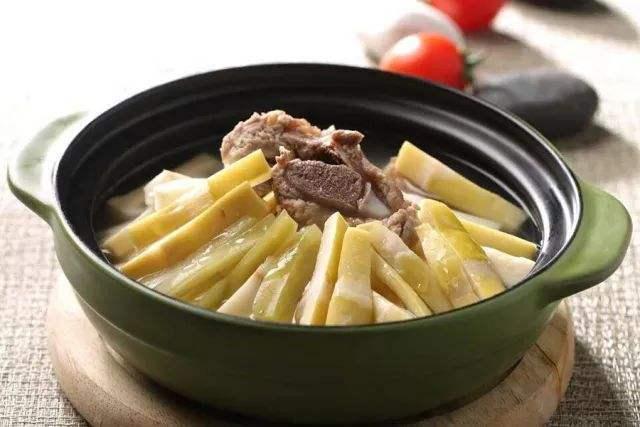 苦笋价值高,野地里挖几棵,炖汤味道极鲜美,客家人很喜欢