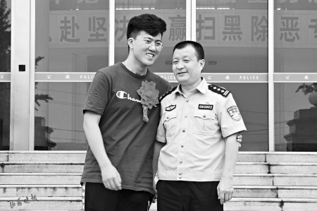 张少华一天到晚警务真忙