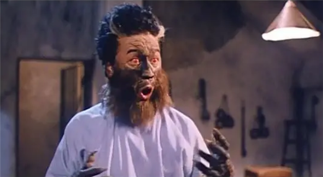 1987年一部恐怖片,鬼王黄鹰执导,曹查理请狗上身创意十足|僵尸先生