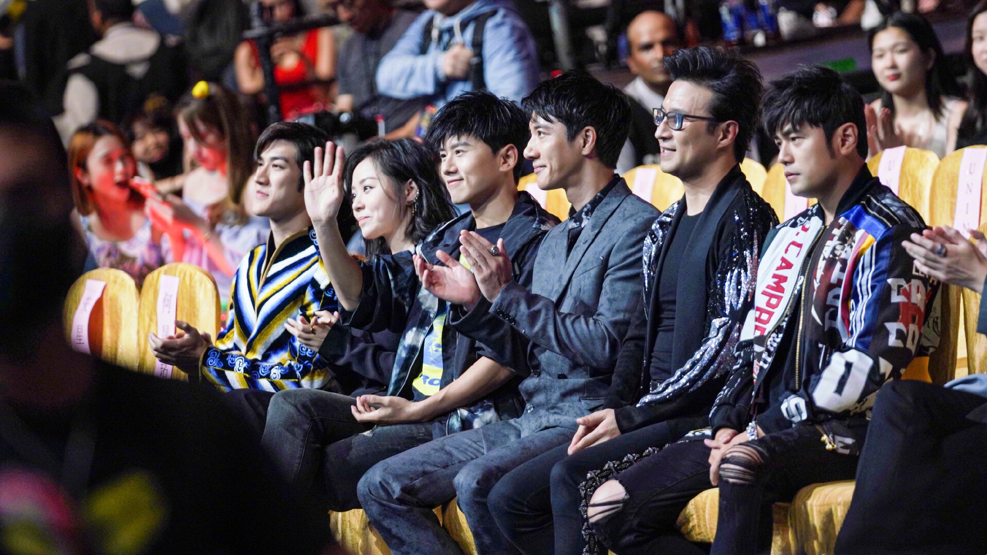 汪峰蔡徐坤李宇春王力宏排排坐张杰最活跃周杰伦最尴尬