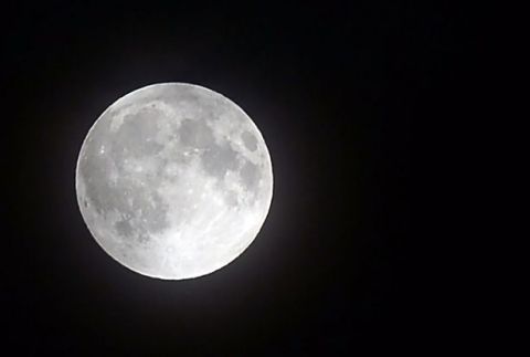 2019年的黑色超级月亮将于今晚在英国出现