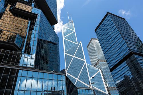 识别投资机会并在波动中做出快速决策