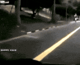 真不是碰瓷？你引擎盖上有鸟屎，大爷帮你擦擦！