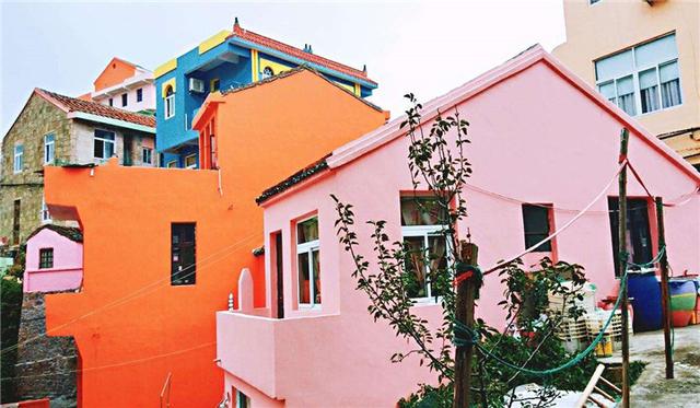 浙江新晋网红彩虹村被誉为中国的圣托里尼而且不收门票