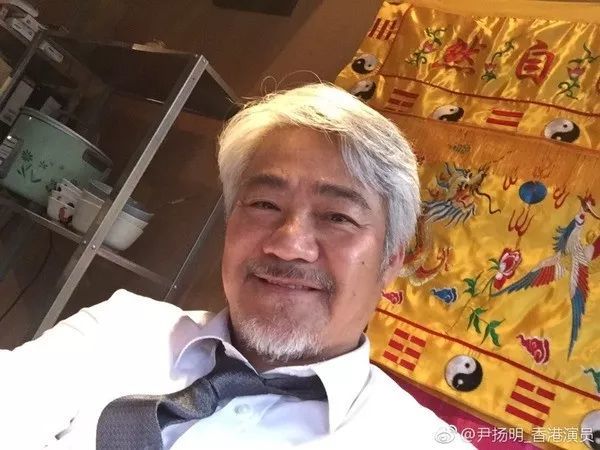 2014年,尹扬明花了7位数字在香港深水埗开了一家日本料理的餐厅,他